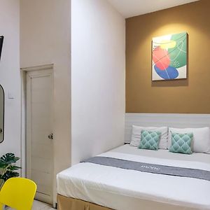 Standard Zimmer mit Kingsize-Bett